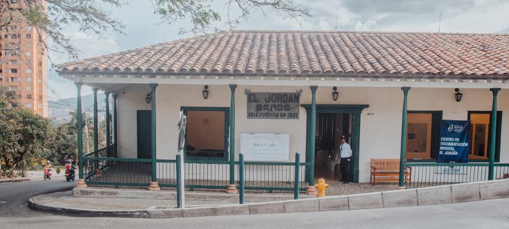 Con letras y canciones, Medellín celebra cuatro años del Centro de Documentación Musical El Jordán