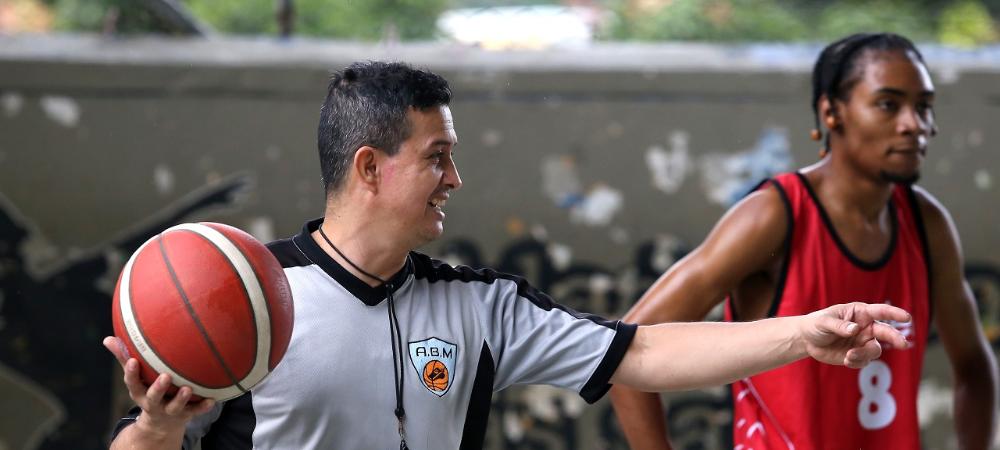 En Medellín se generan más de 1.000 empleos para árbitros y planilleros en torneos del INDER