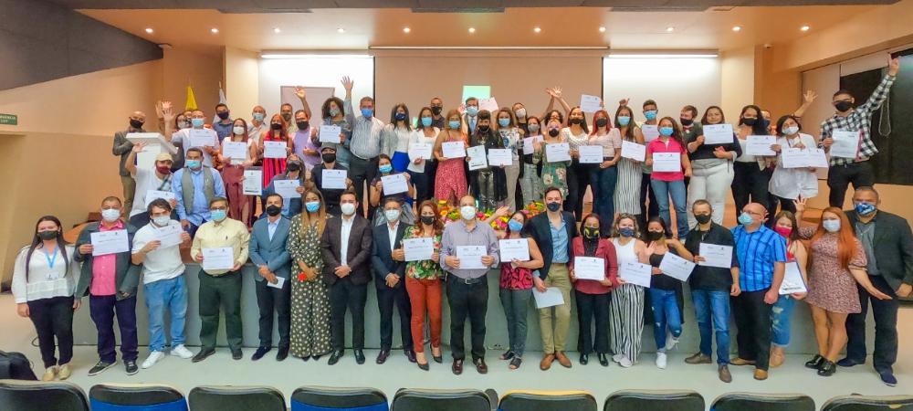 El turismo comunitario de Medellín se fortalece con la capacitación de 74 personas del sector