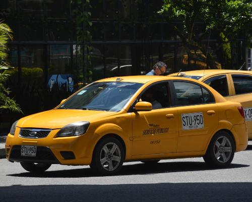 El 2 De Agosto Rotara El Pico Y Placa Para Taxis En Medellin