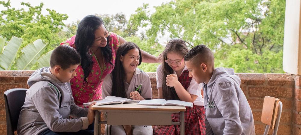 Ya están abiertas las postulaciones para más de 8.000 cupos en proyectos de bienestar para personas con discapacidad y sus cuidadores