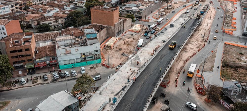 Las obras del intercambio vial de Colombia con la 80 han generado 329 empleos y oportunidades de formación para sus trabajadores