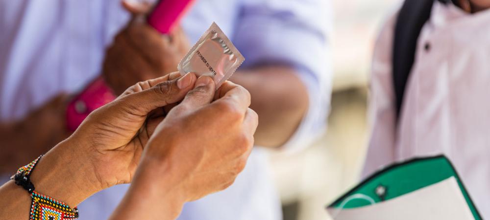 Con la entrega de 30.000 preservativos, la Alcaldía de Medellín promueve los derechos sexuales y la prevención del embarazo adolescente 