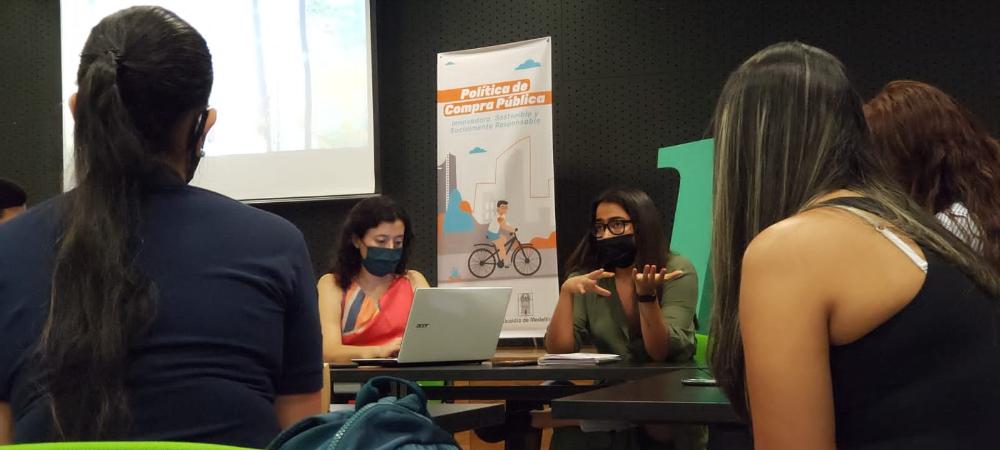 El alcalde Daniel Quintero Calle firmó decreto para una contratación más equitativa, sostenible e innovadora