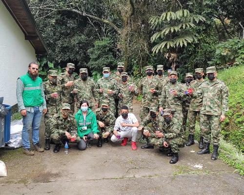 Soldados de Medellín fueron certificados en sostenibilidad y buenas prácticas ambientales