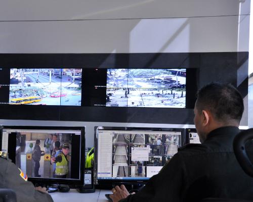 Sala de monitoreo SIESM (Sistema de emergencia de seguridad Medellín)